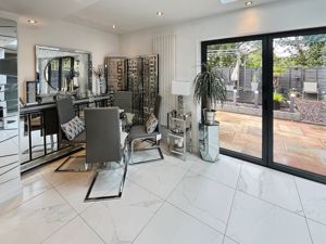 Family room- click for photo gallery